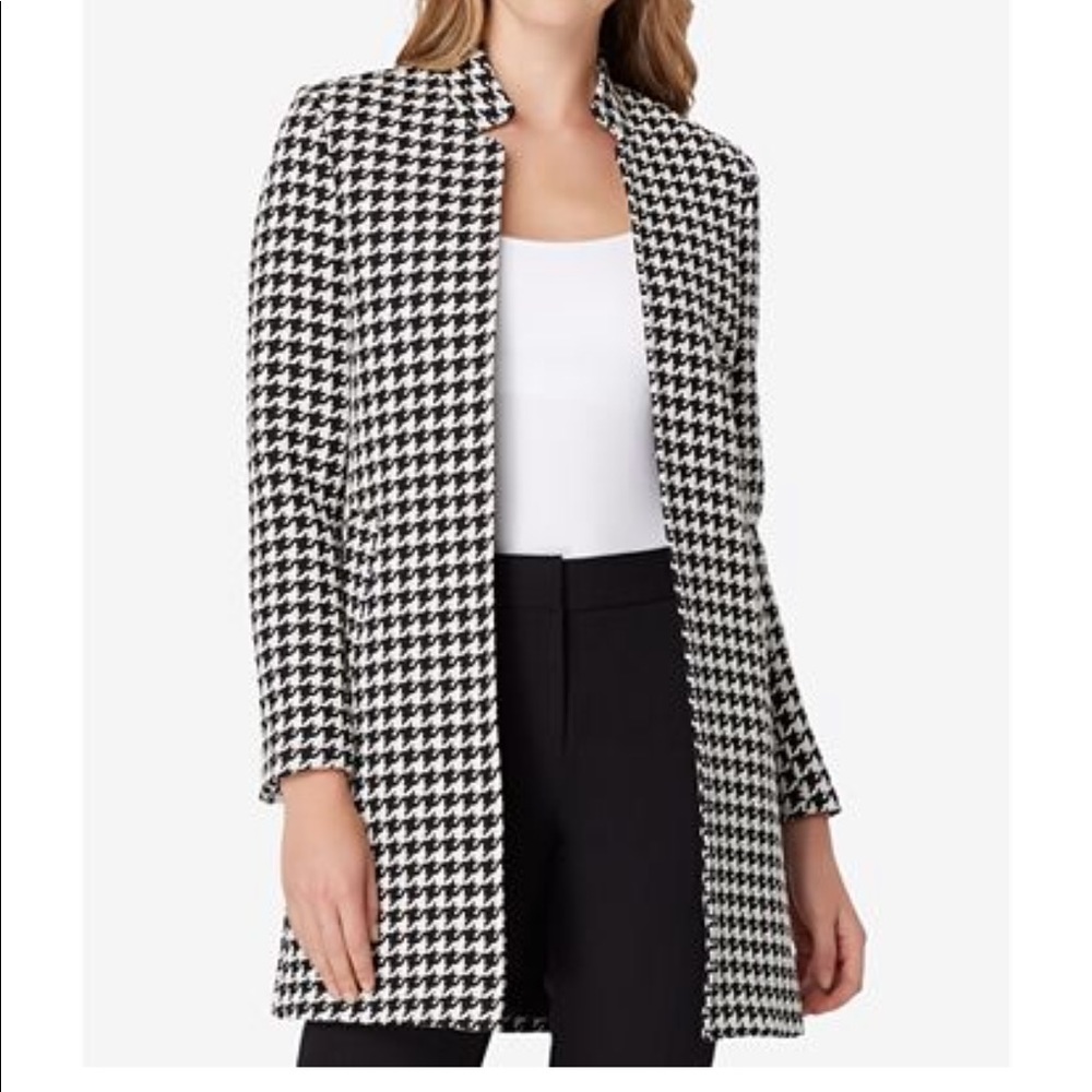 Tahari houndstooth jacket/coat